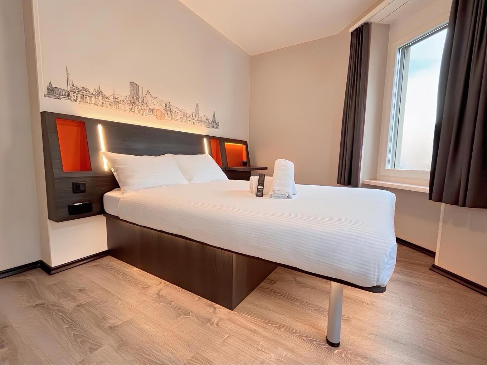 Easyhotel Zuerich Main Station 外观 照片