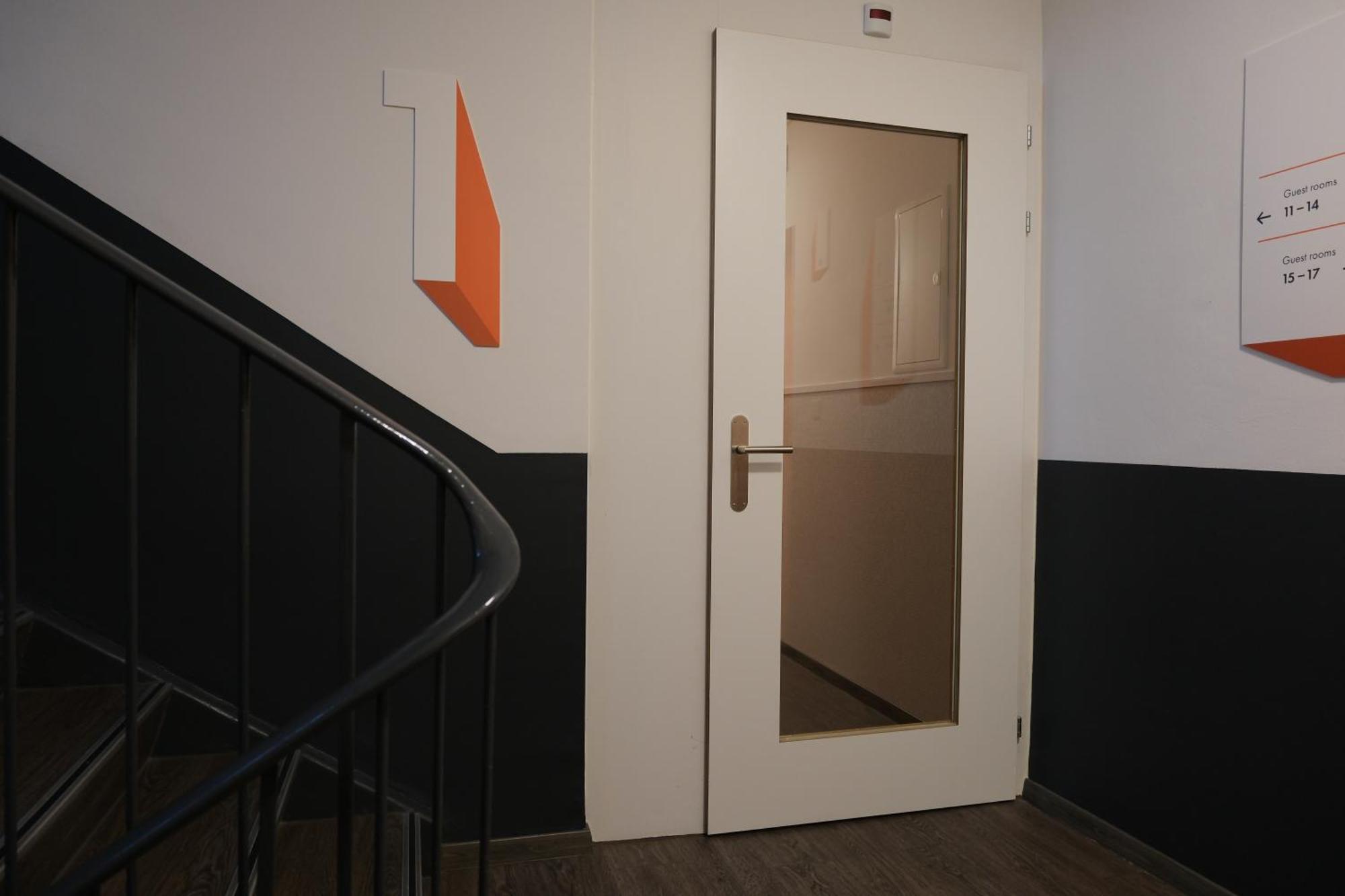 Easyhotel Zuerich Main Station 外观 照片