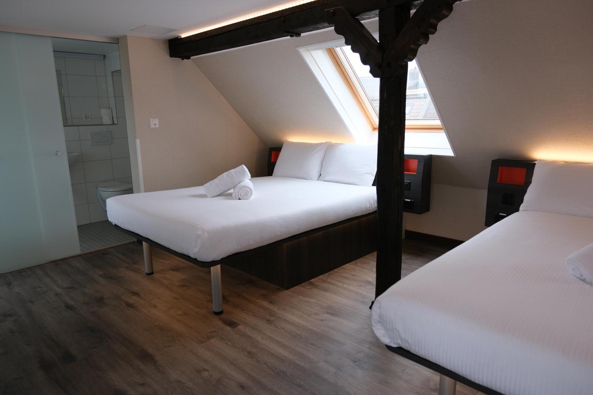 Easyhotel Zuerich Main Station 外观 照片